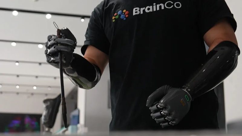 人工智能应用前景：突破与创新的双向驱动